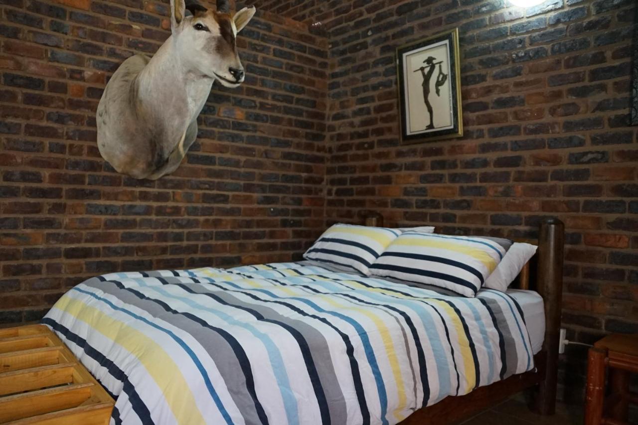 Kwele Game Lodge Beauty Екстериор снимка