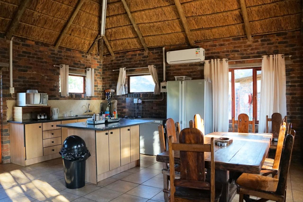Kwele Game Lodge Beauty Екстериор снимка