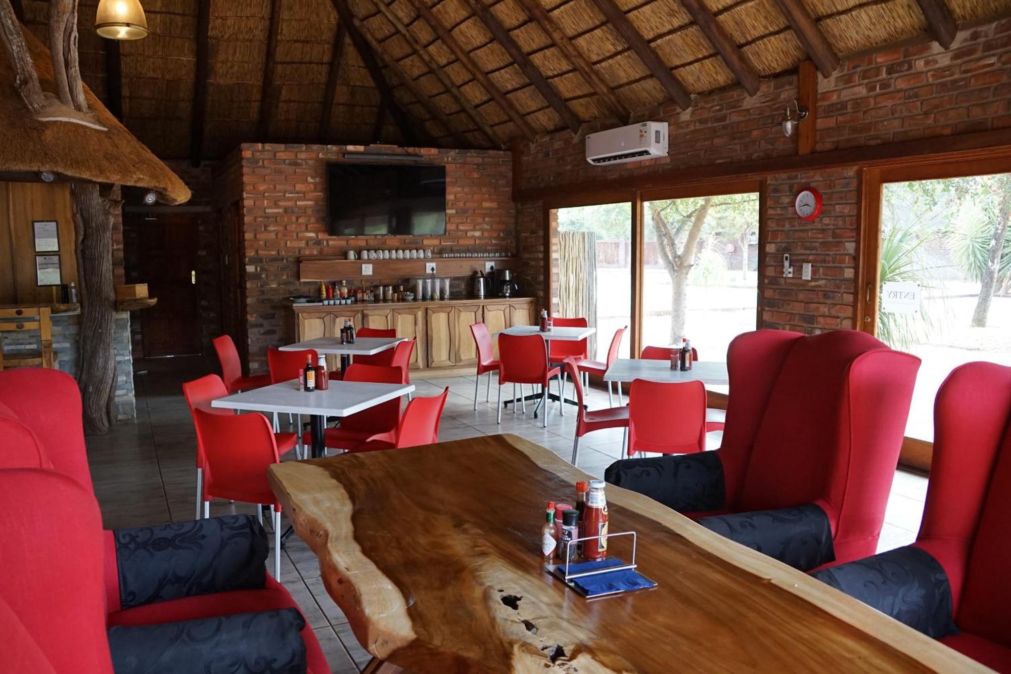 Kwele Game Lodge Beauty Екстериор снимка