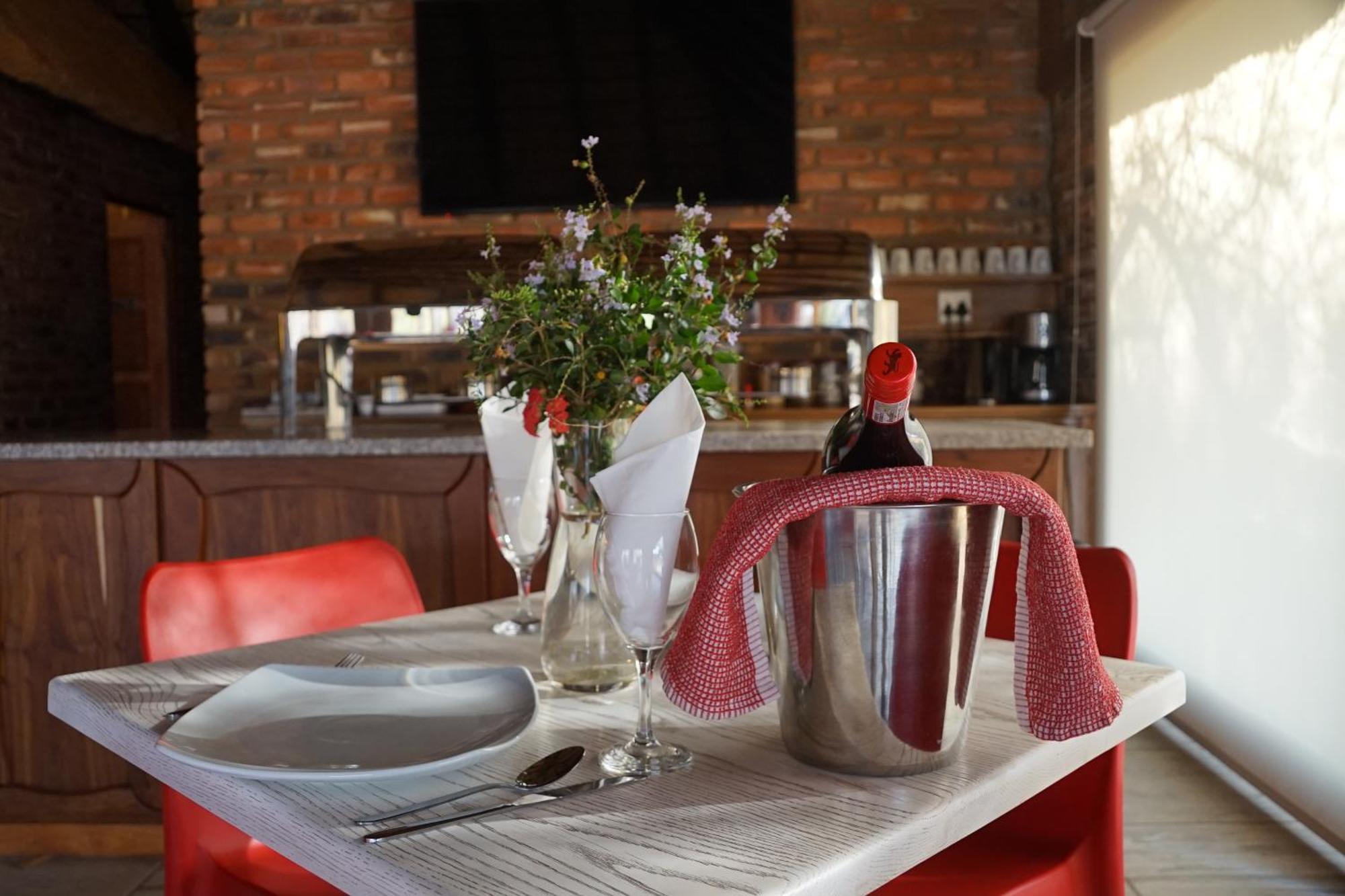 Kwele Game Lodge Beauty Екстериор снимка