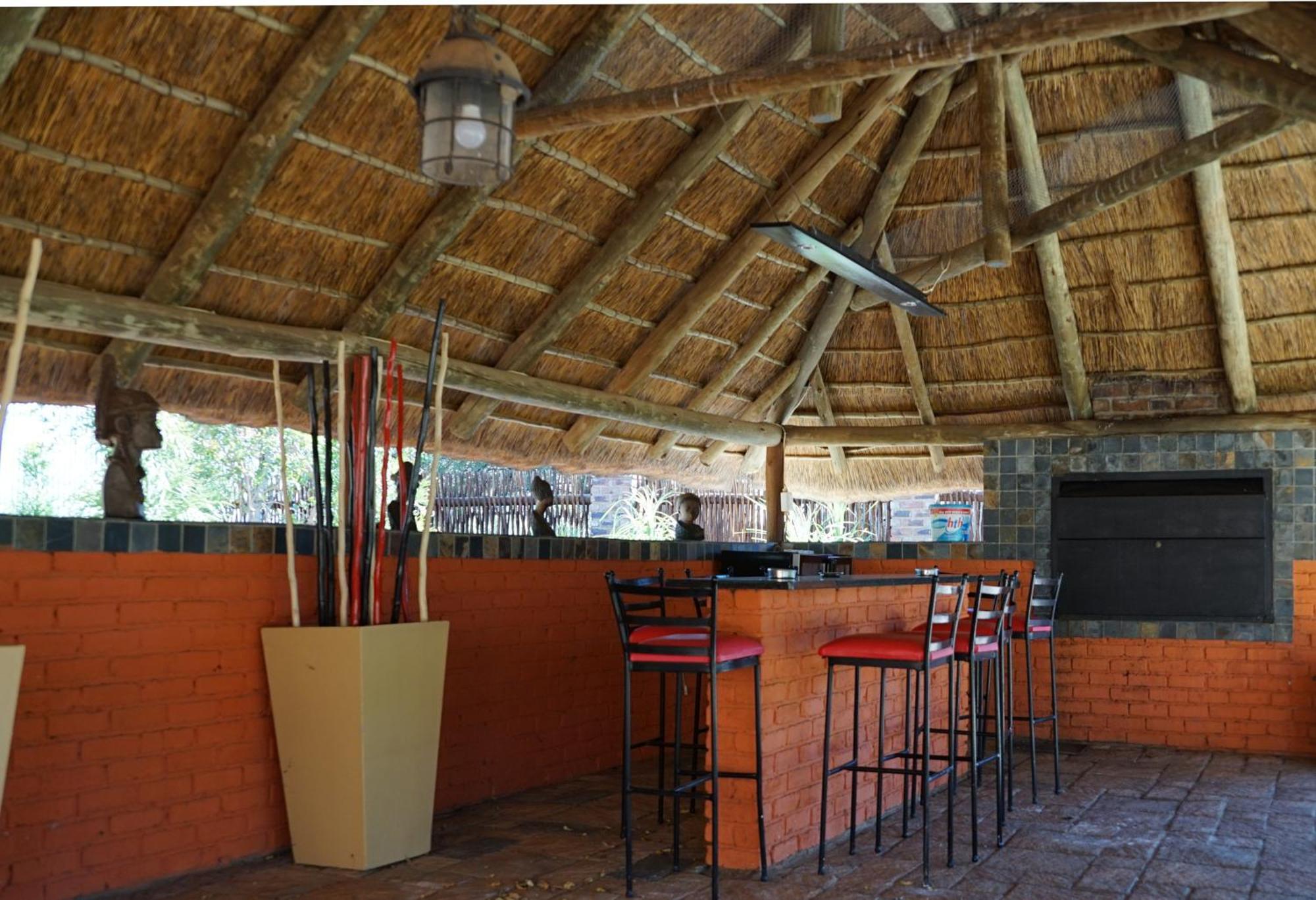 Kwele Game Lodge Beauty Екстериор снимка