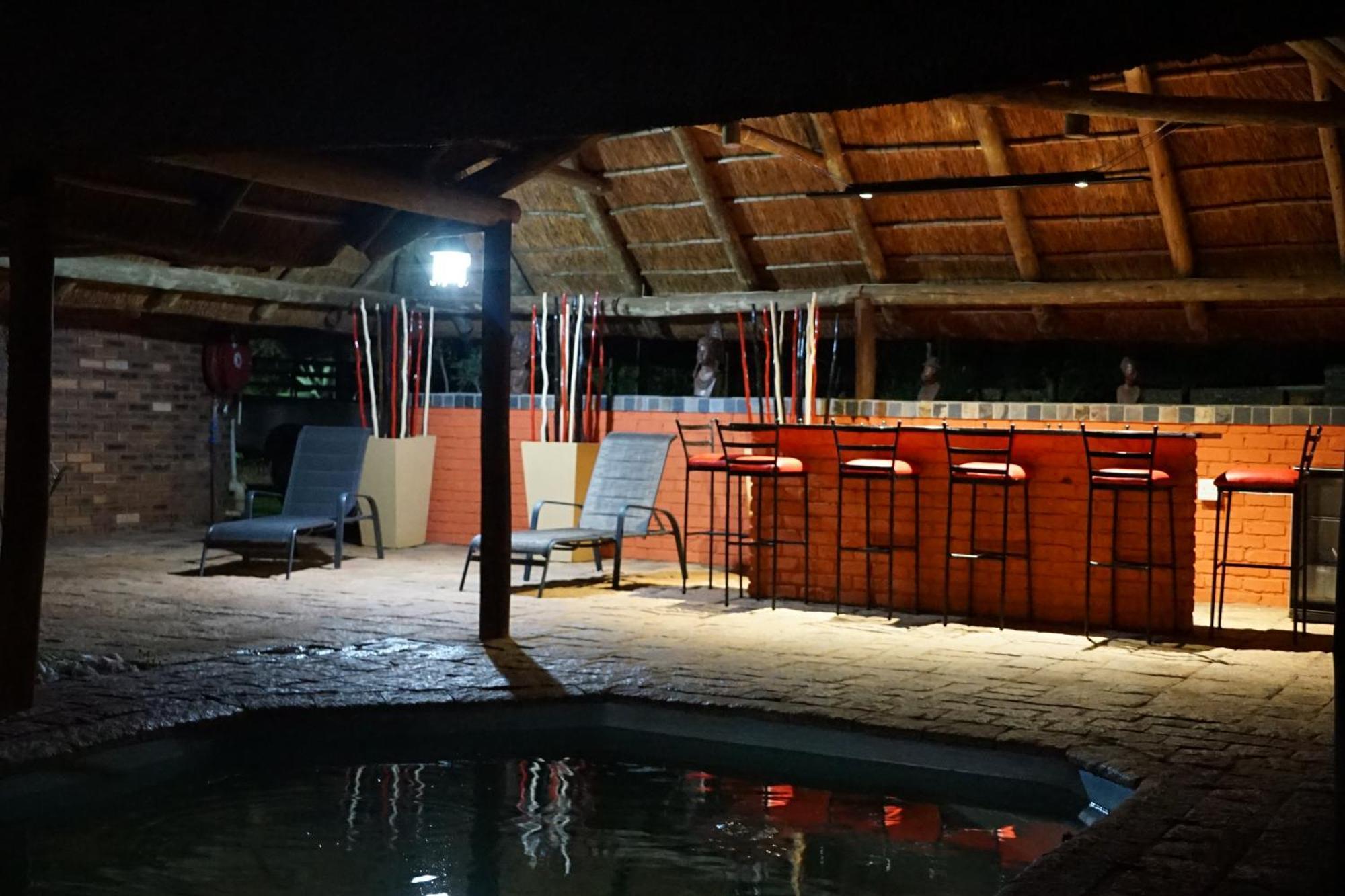 Kwele Game Lodge Beauty Екстериор снимка