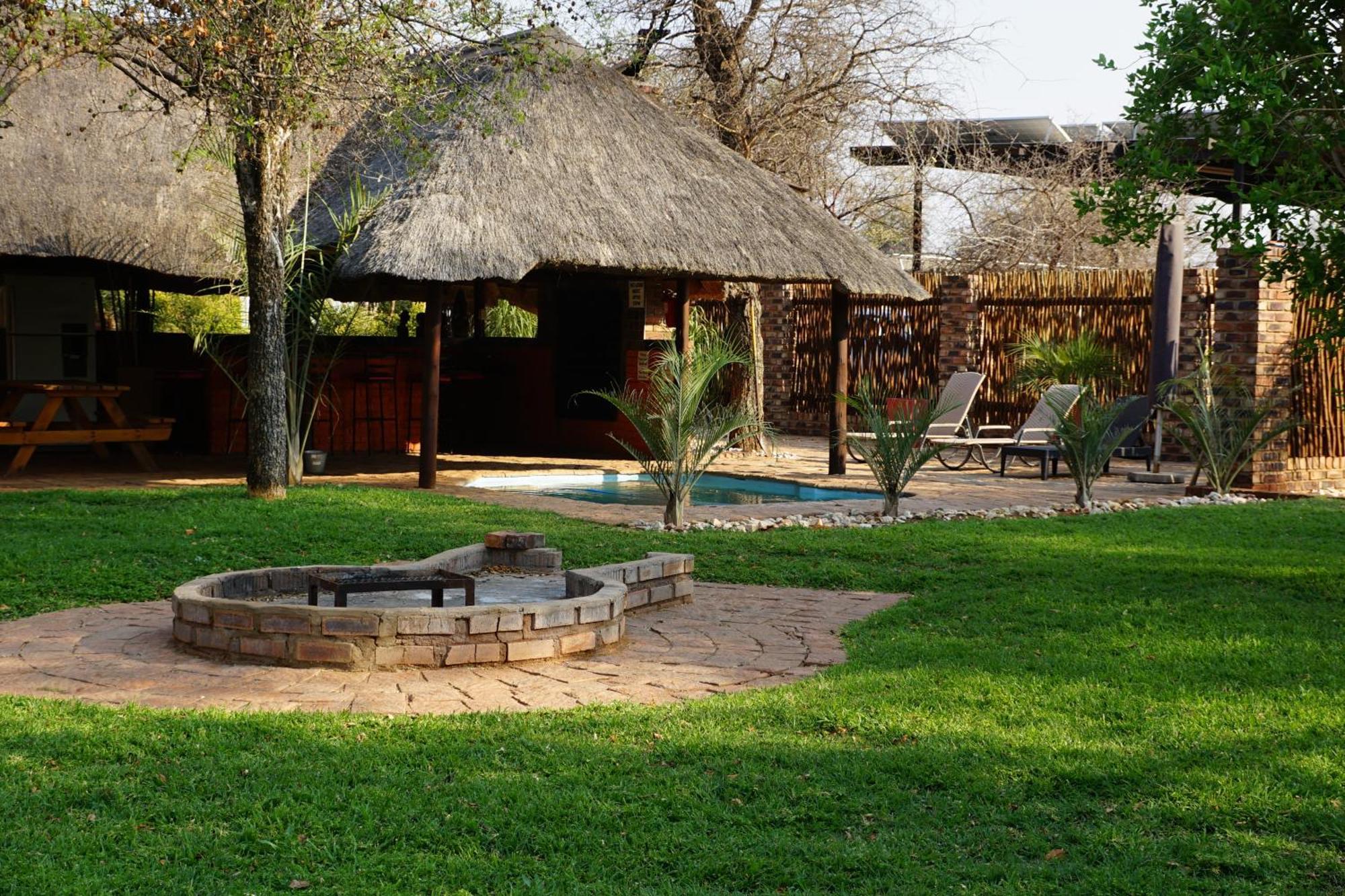 Kwele Game Lodge Beauty Екстериор снимка